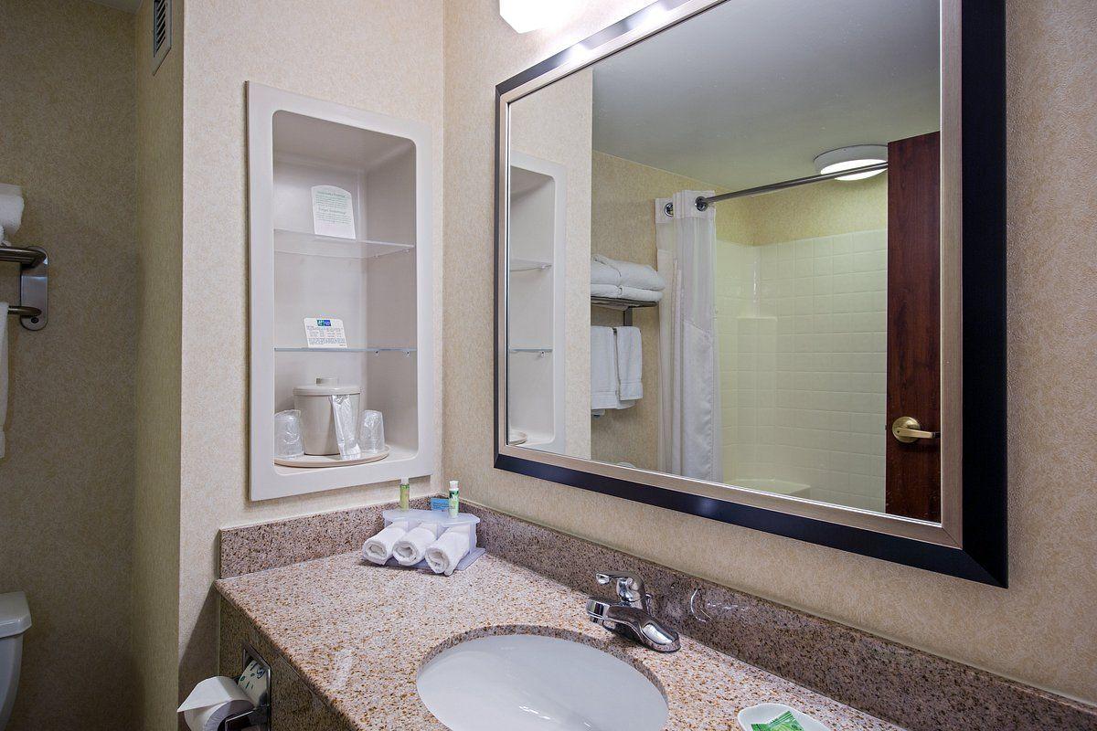 Holiday Inn Express & Suites Salamanca, An Ihg Hotel Extérieur photo