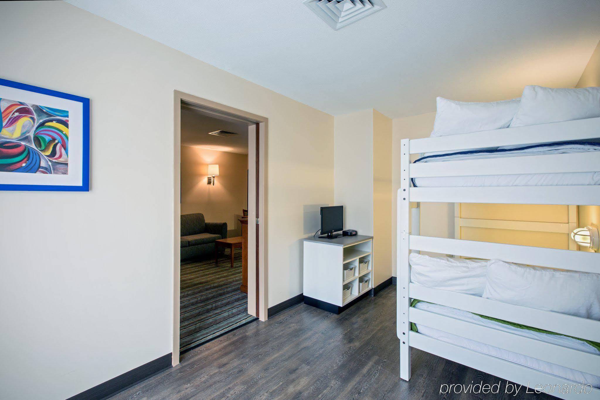 Holiday Inn Express & Suites Salamanca, An Ihg Hotel Extérieur photo