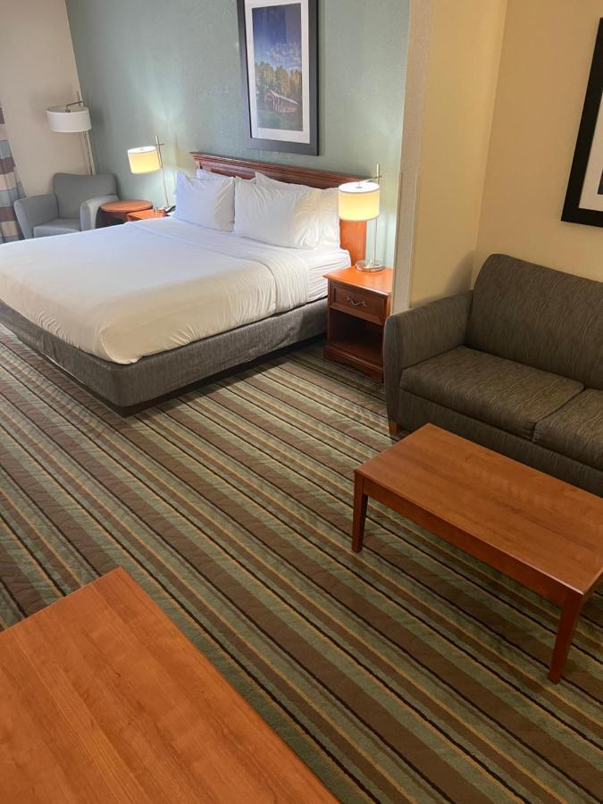 Holiday Inn Express & Suites Salamanca, An Ihg Hotel Extérieur photo